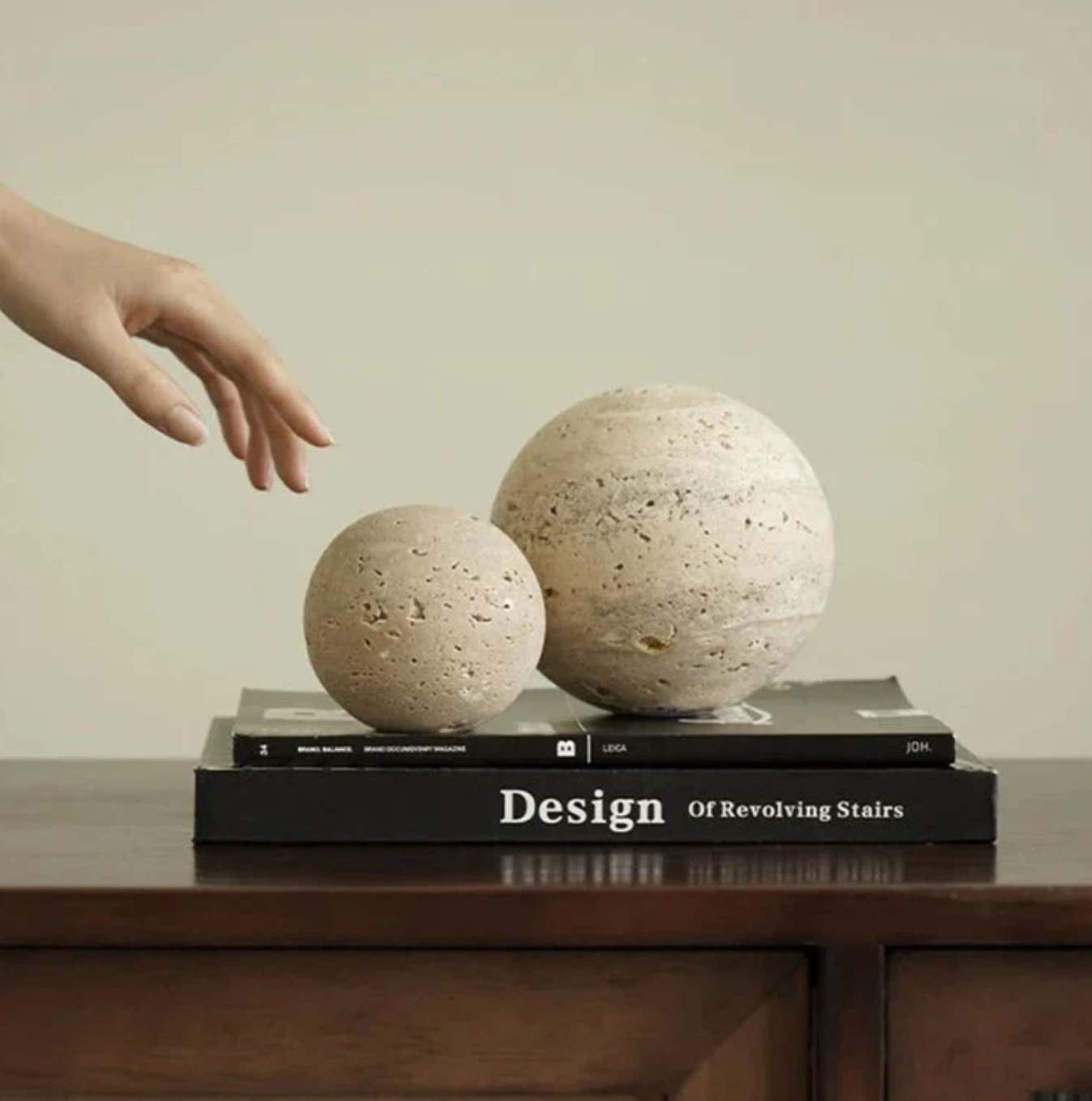 Natural Travertine Stone Ball – Decorative Marble Sphere Sculpture for Shelf, Table & Home Accents (8cm / 10cm / 12cm)
