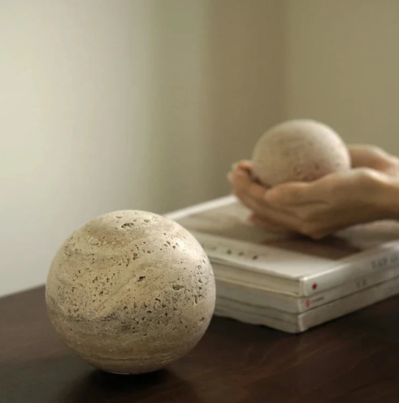 Natural Travertine Stone Ball – Decorative Marble Sphere Sculpture for Shelf, Table & Home Accents (8cm / 10cm / 12cm)