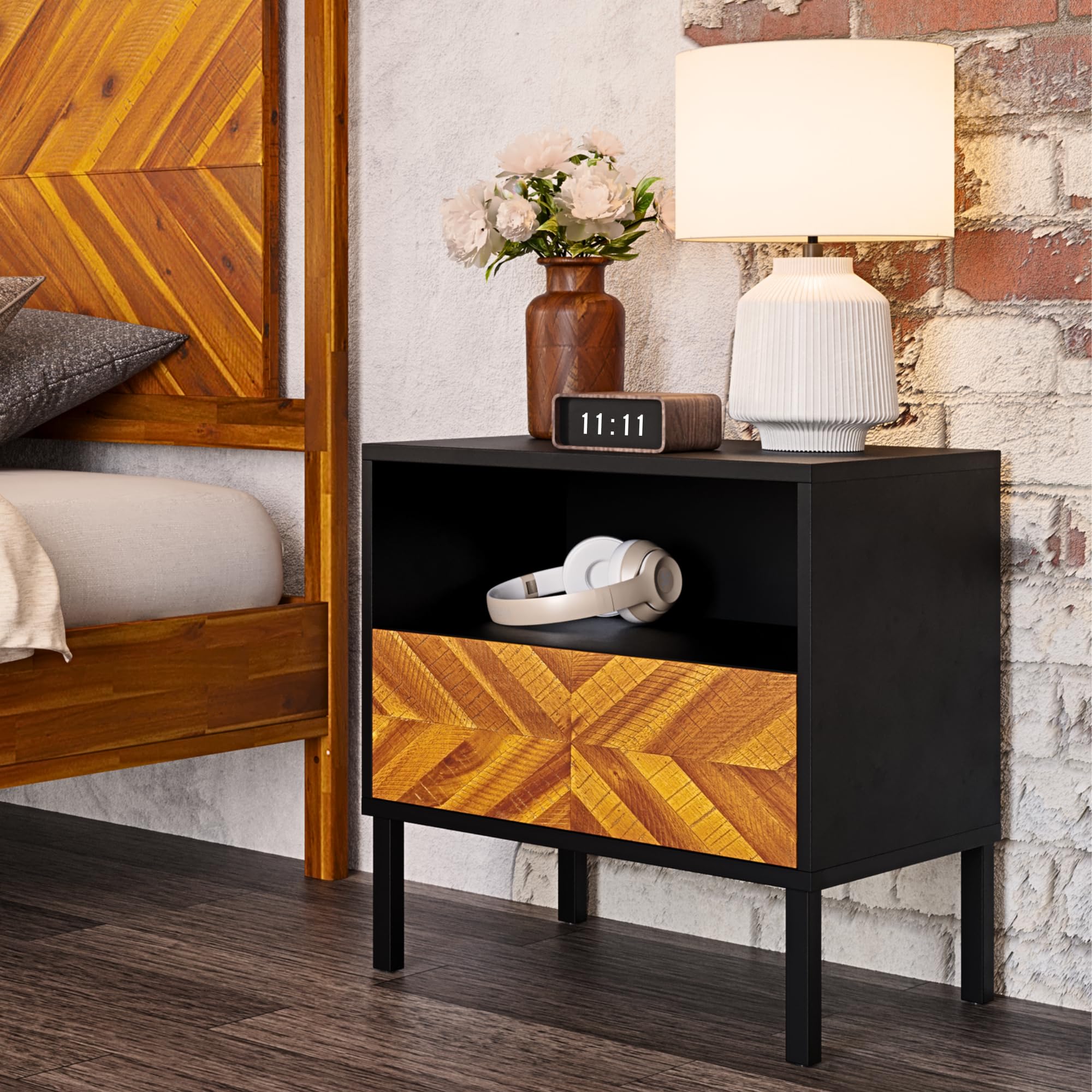 Rustic Golden Brown Nightstand - Vintage Solid Wood and MDF Side Table with Storage Drawer - Mid Century Modern Accent Furniture
