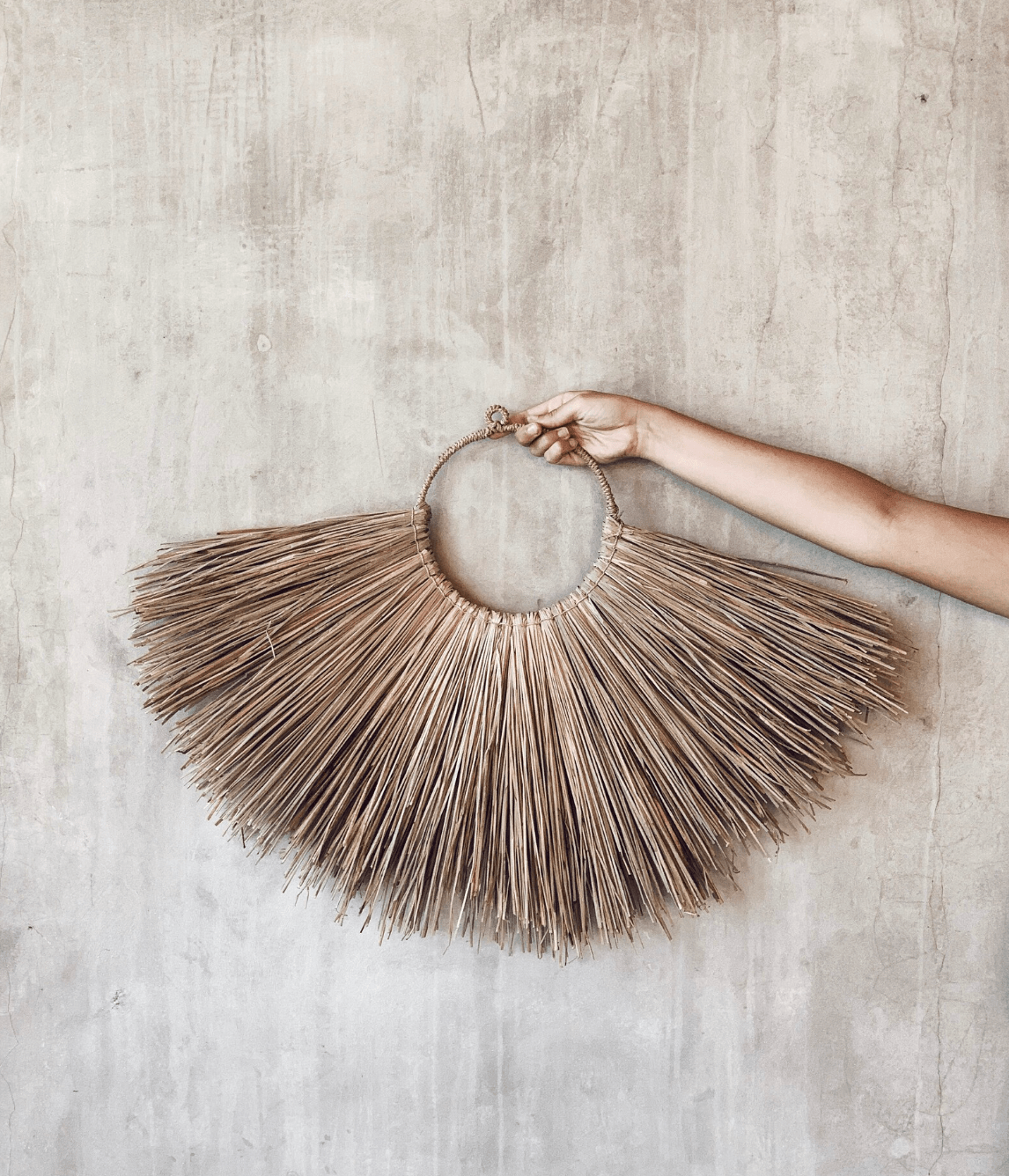 Seagrass Wall Decoration - Handwoven Boho Decor with Natural Abaca Fibers - Organic Tropical Charm - Perfect for Wall, Mantle, or Table Decor