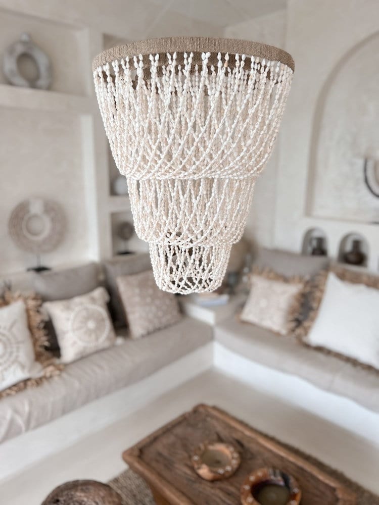 Artisan Shell Chandelier – Elegant Coastal Pendant Light for Bedroom and Living Room