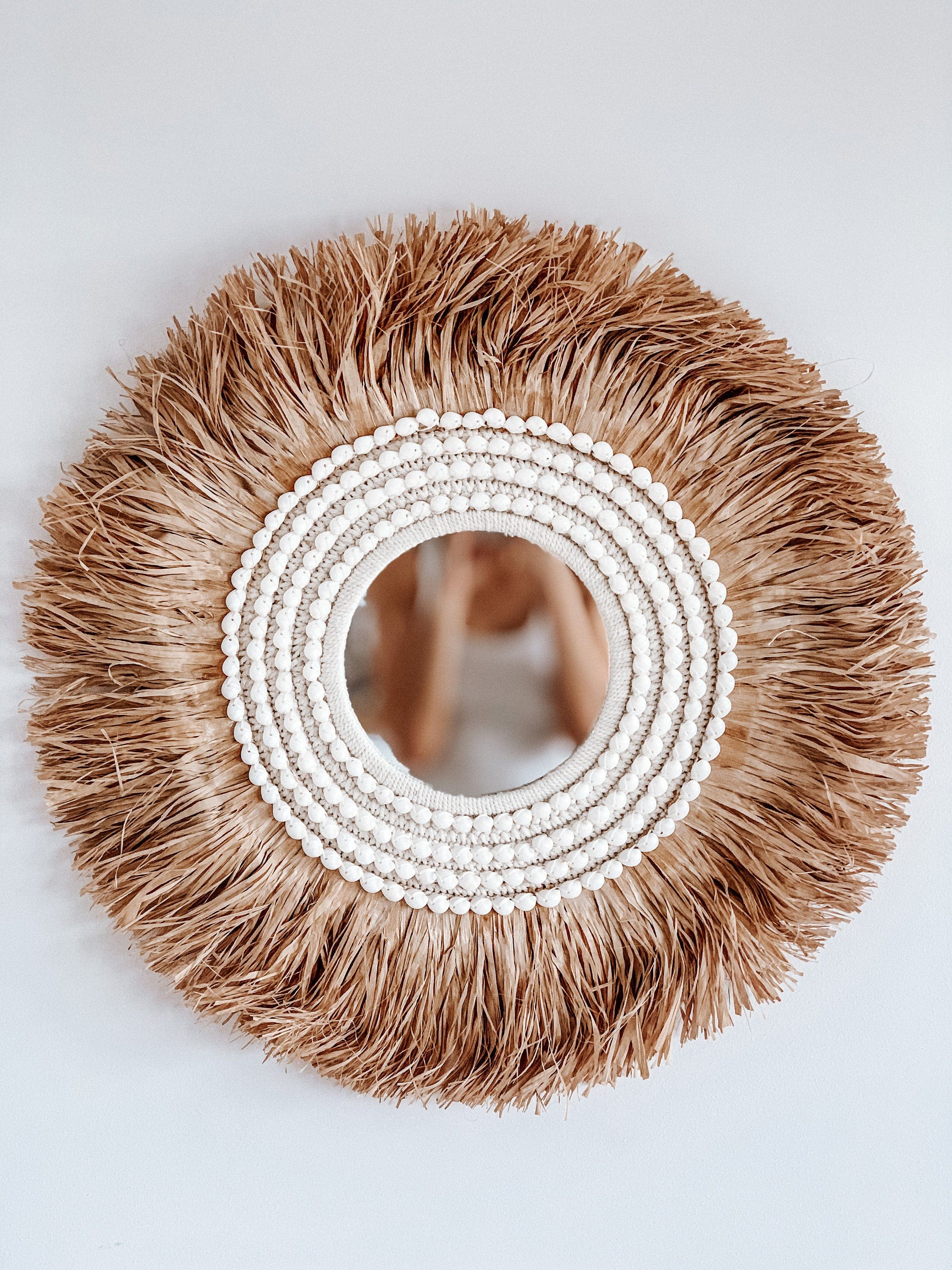 Bali-Inspired Coastal Round Mirror – Rustic Raffia and Seashell Accents