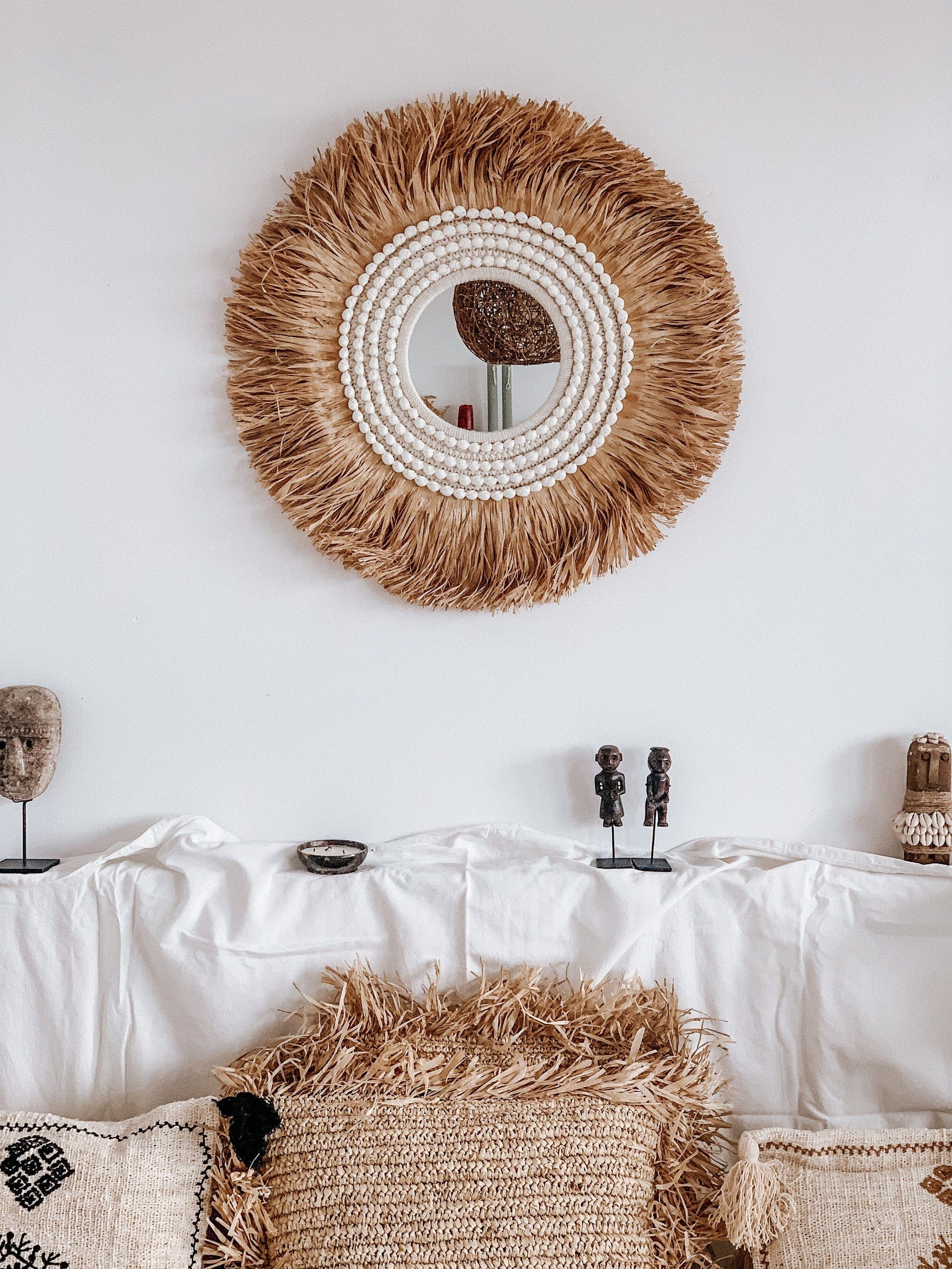 Bali-Inspired Coastal Round Mirror – Rustic Raffia and Seashell Accents