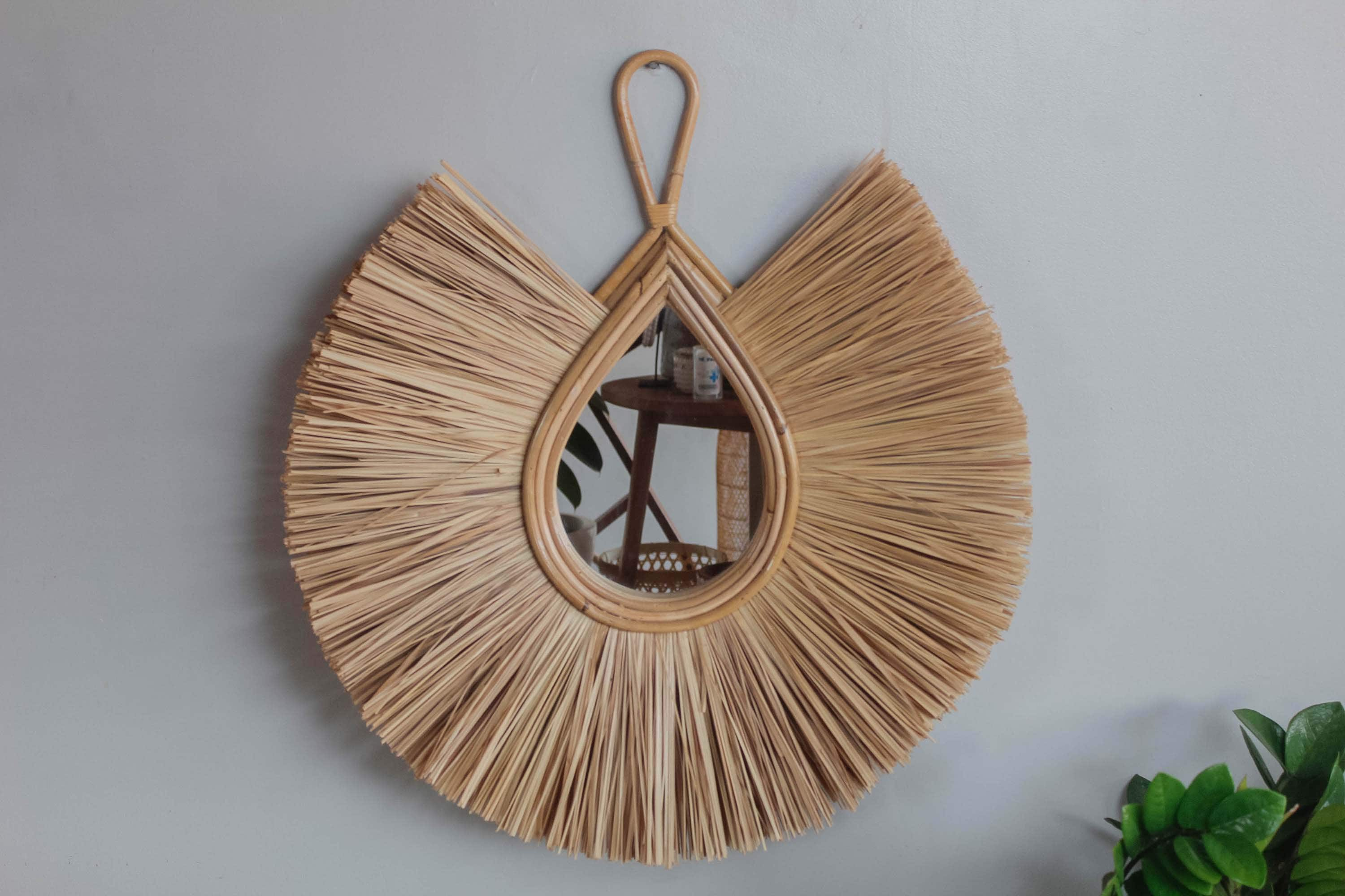 Bohemian Raffia and Seagrass Mirror: Unique Wall Art for Home Décor, Perfect for Housewarming