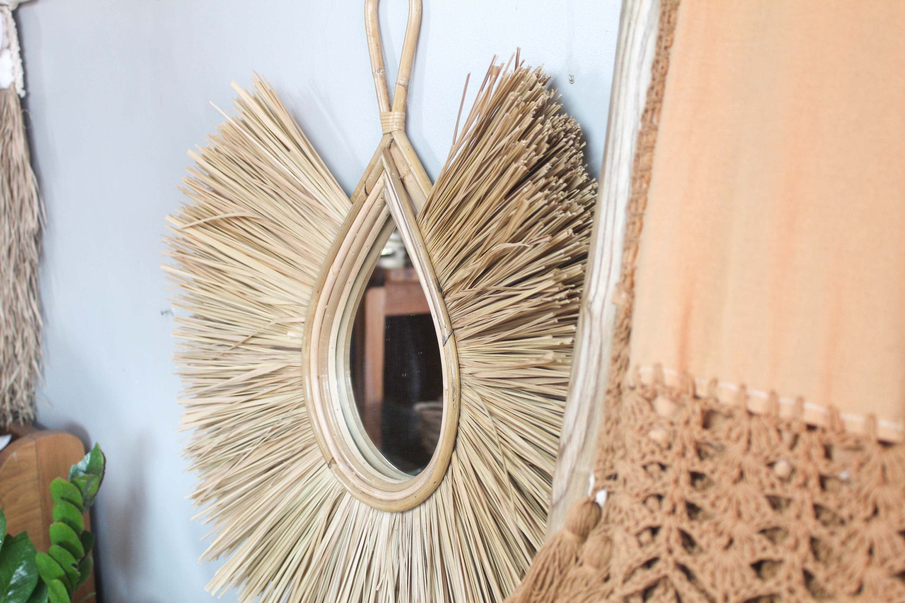 Bohemian Raffia and Seagrass Mirror: Unique Wall Art for Home Décor, Perfect for Housewarming