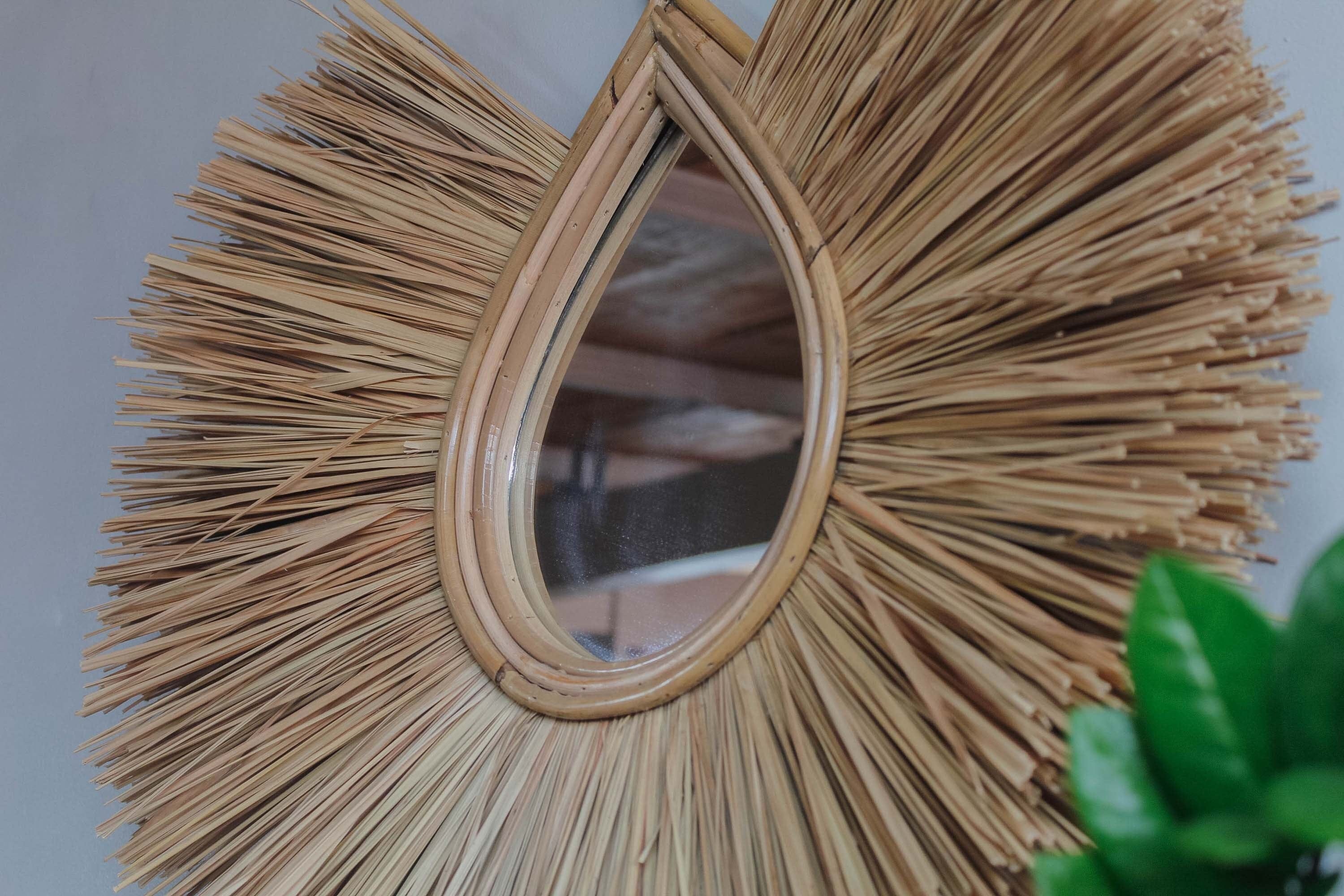 Bohemian Raffia and Seagrass Mirror: Unique Wall Art for Home Décor, Perfect for Housewarming