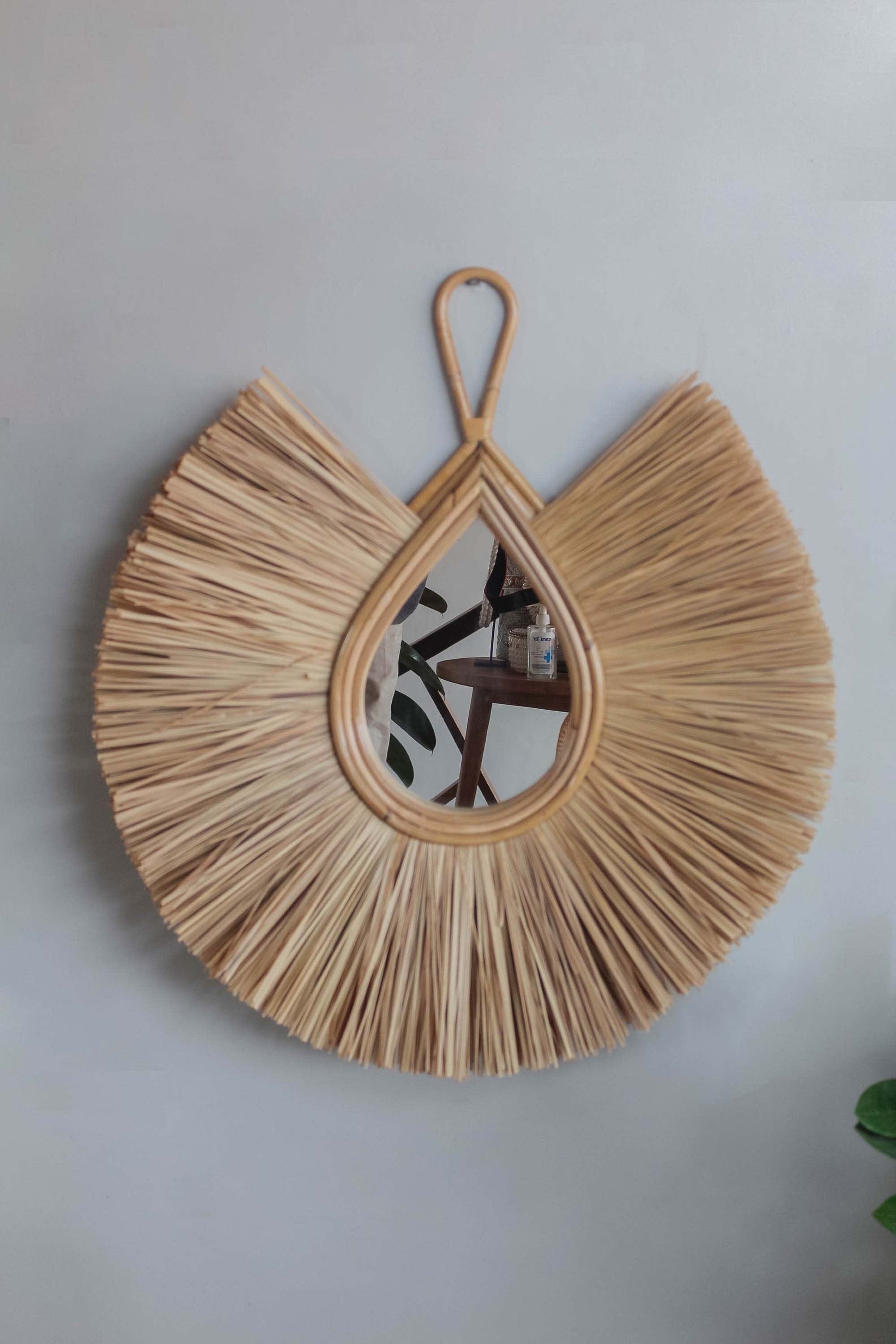 Bohemian Raffia and Seagrass Mirror: Unique Wall Art for Home Décor, Perfect for Housewarming