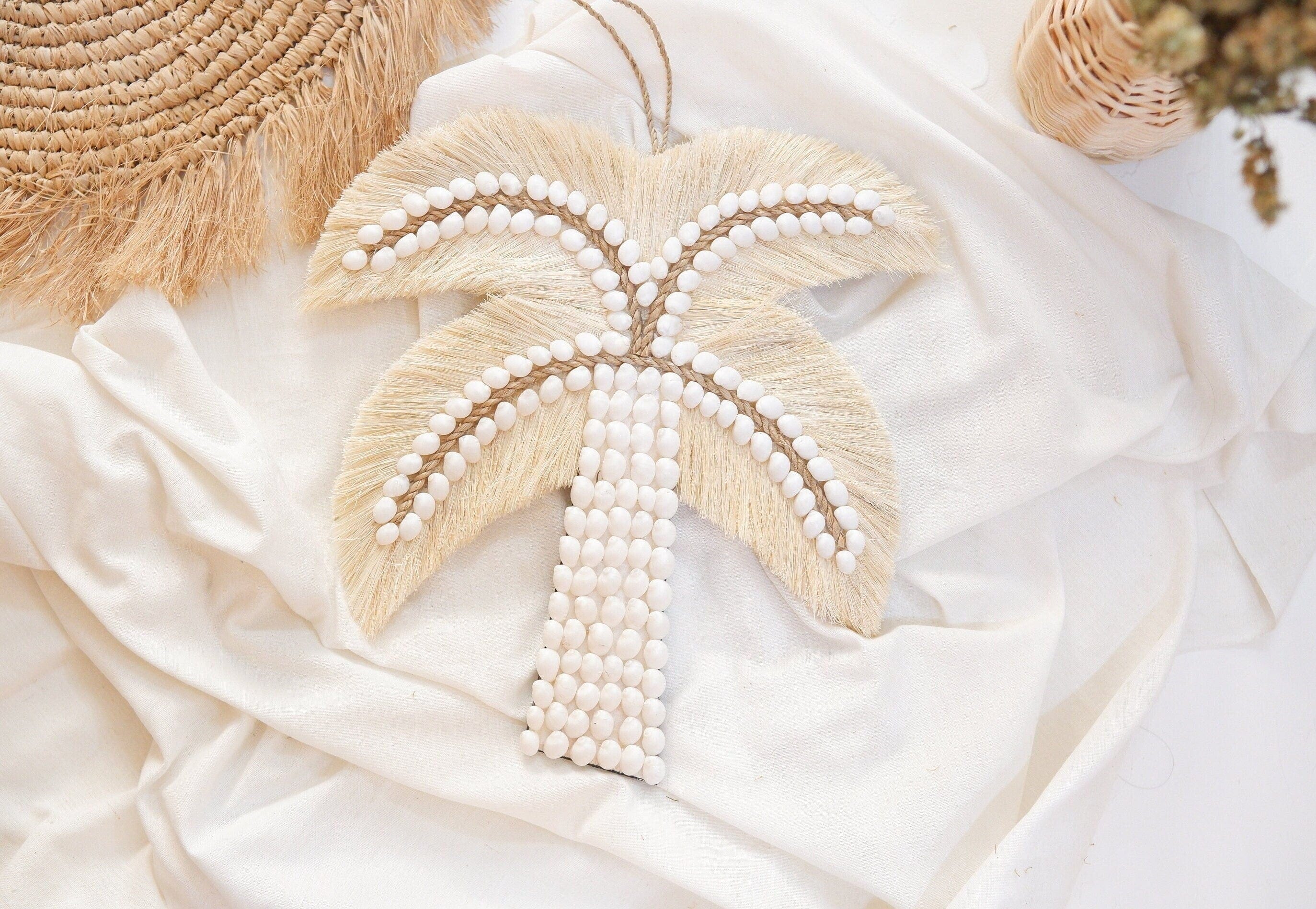 Boho Palm Tree Shell Wall Decor – Coastal Nursery and Kids' Room Ornament