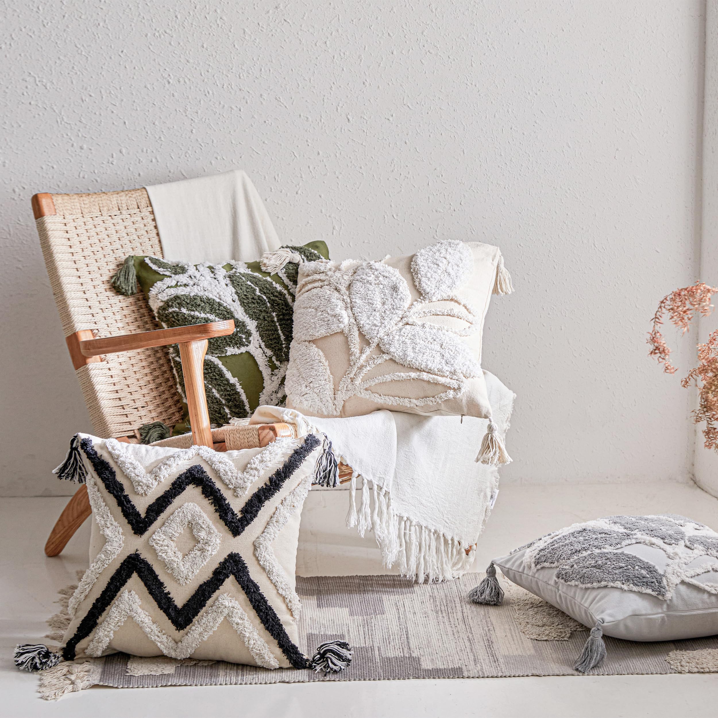 Boho Tufted Decorative Throw Pillow Covers Set of 2, 18x18 Inch 100% Cotton Canvas Cushion Covers with Tassels for Bed Sofa Couch, Geometric Diamond Farmhouse Home Decor