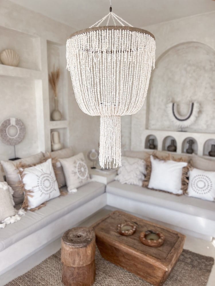 Coastal Shell Pendant Light – Handcrafted Boho Chandelier for Relaxed Beach Decor