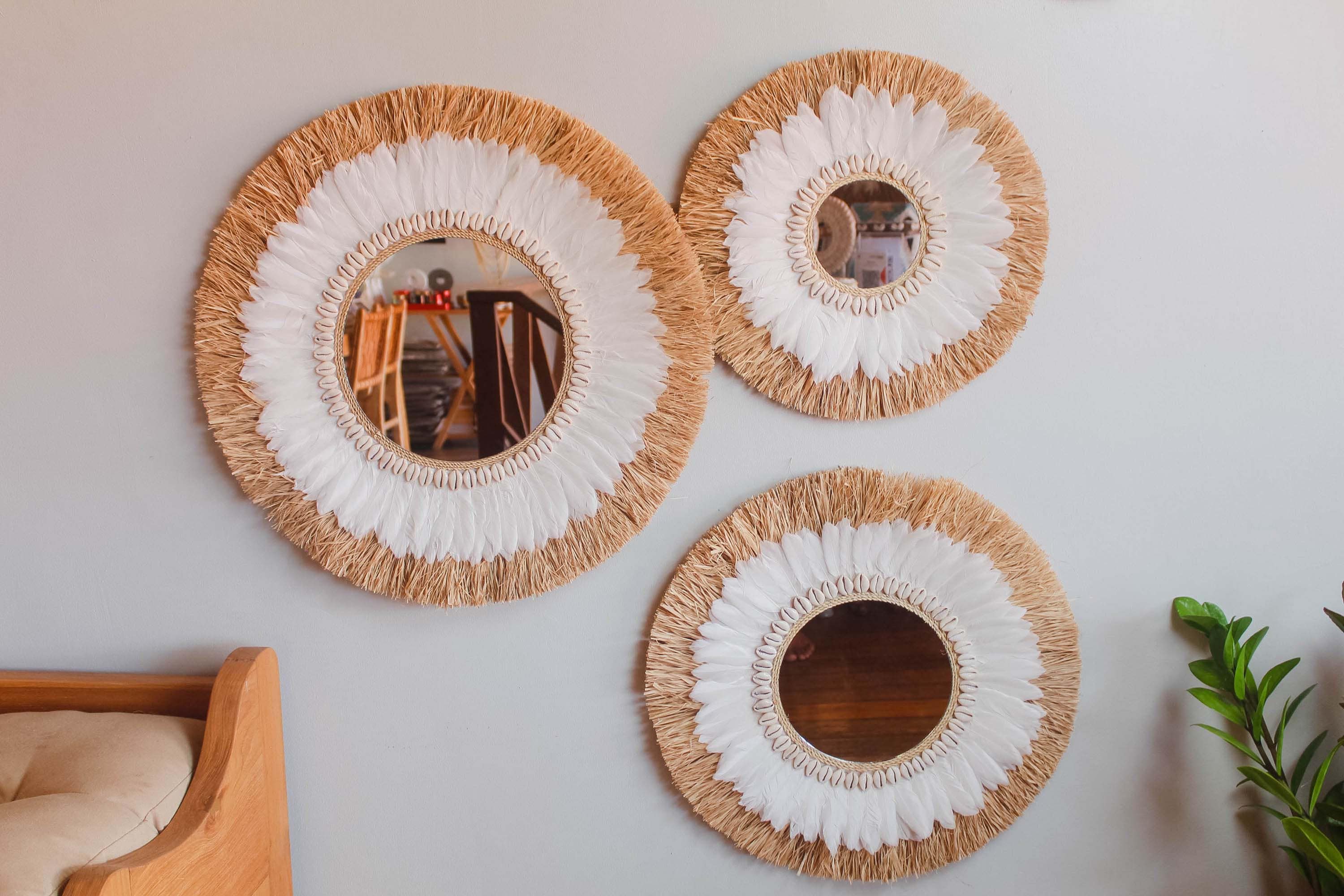 Fringed Grass Mirror Set with Natural Raffia and Cowrie Shells – Boho Chic Wall Decor