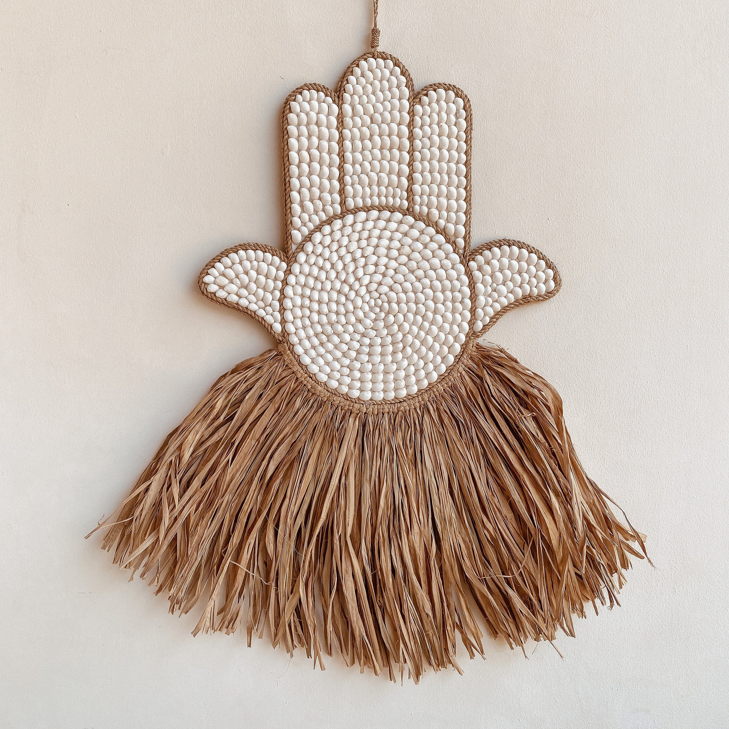 Hamsa Raffia Hanging with Seashells – Natural Boho Wall Decor