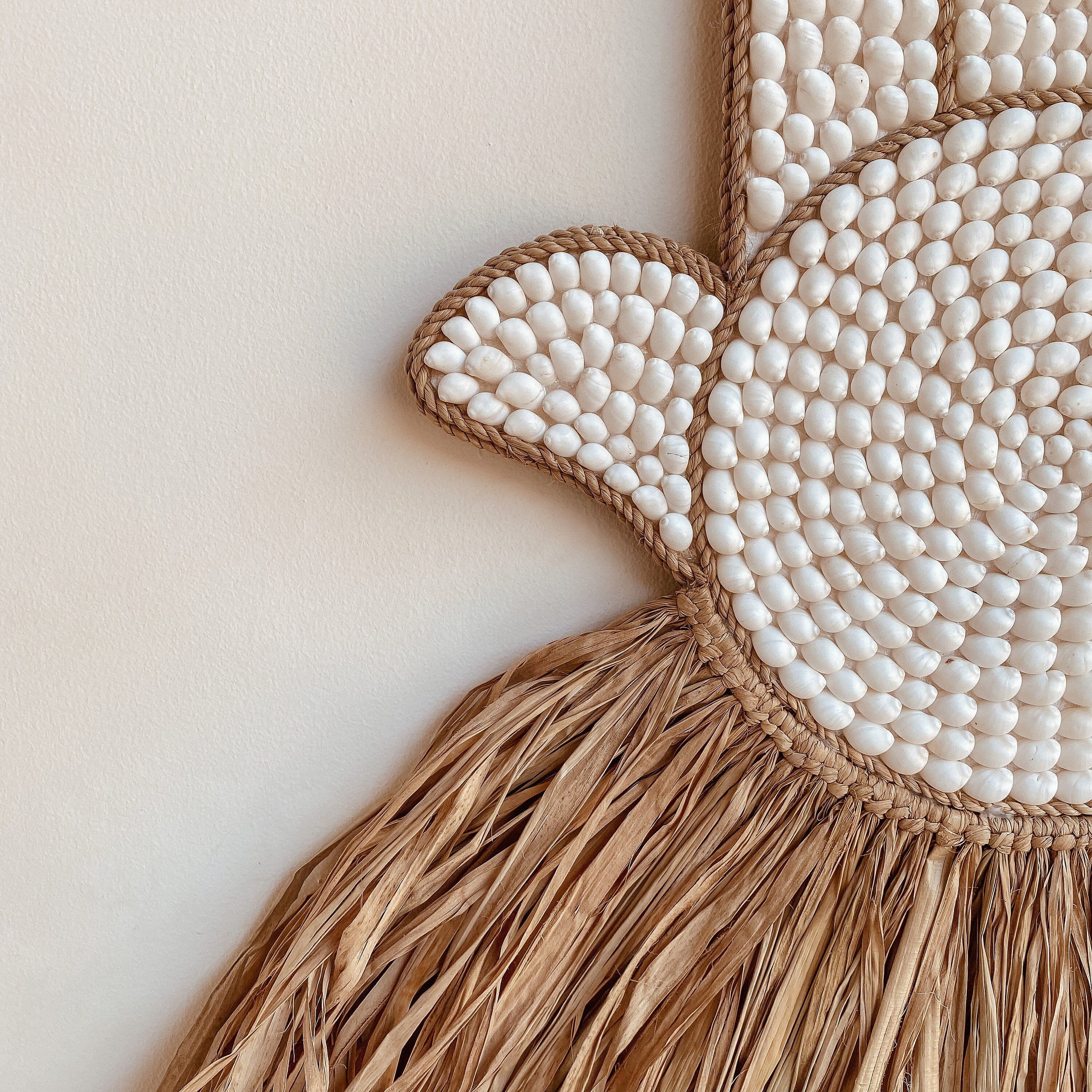 Hamsa Raffia Hanging with Seashells – Natural Boho Wall Decor