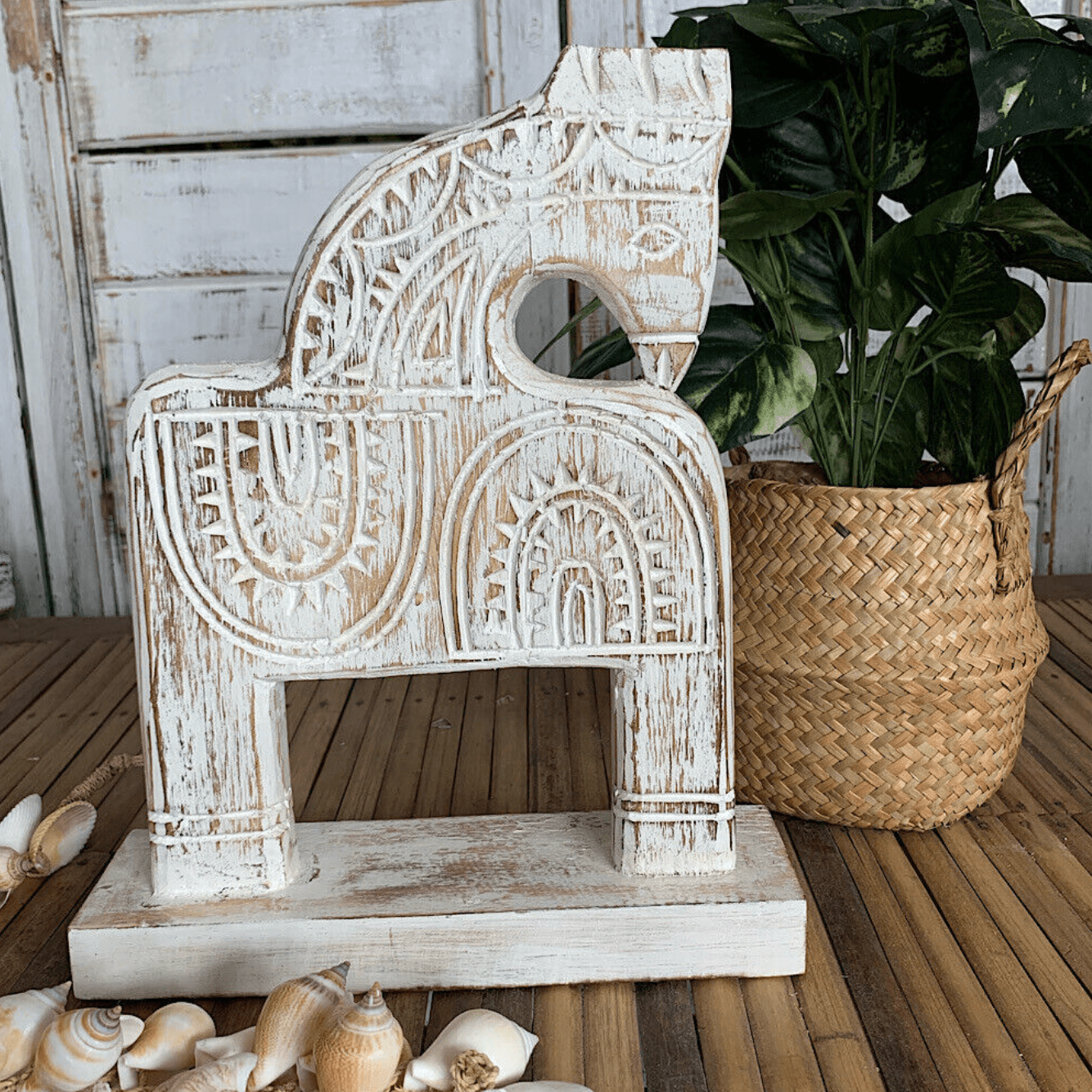 Hand-Carved Wooden Trojan Horse Statue – Perfect Gift for Horse Lovers