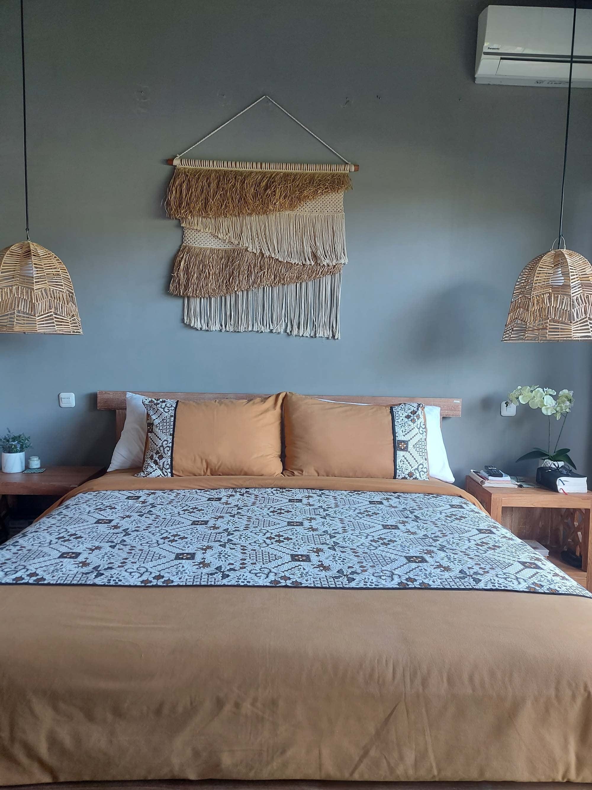 Handmade Raffia Macrame Wall Hanging – Woven Tapestry, Modern Boho Headboard, Natural Seagrass, 108cm x 87cm