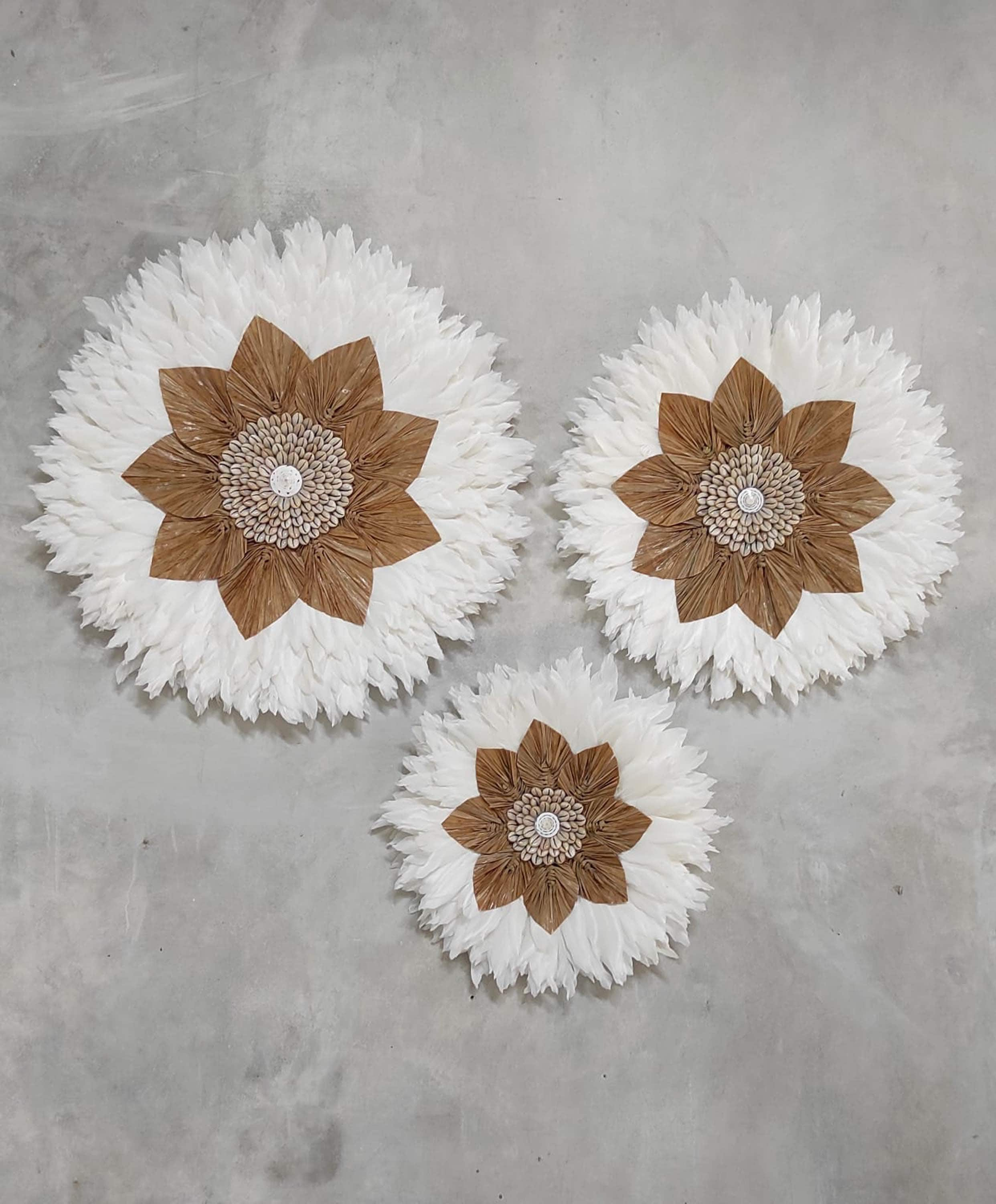 JUJU Feathers Wall Decor Set of 3 with Cowrie Shells - White and Brown Boho Wall Hanging, Natural Seagrass, Coastal Beach House Ornament, Perfect for Living Room or Bedroom 1pc 40cm~15.7"