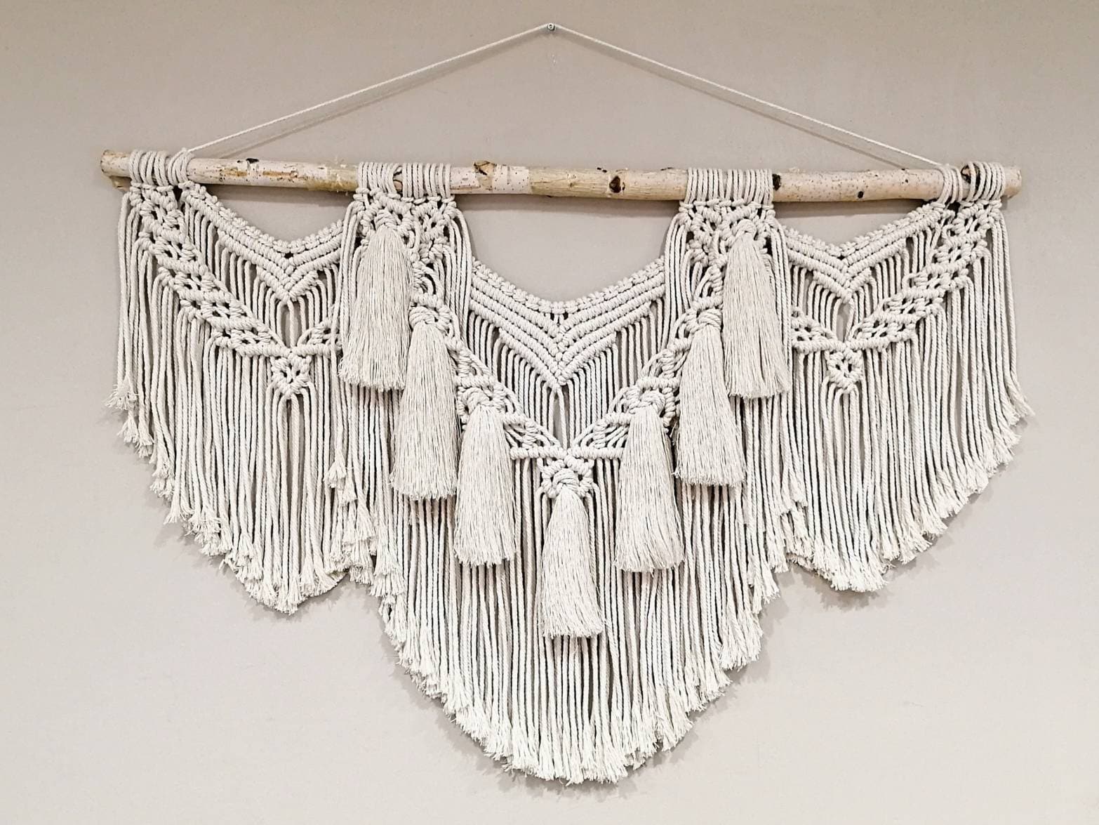 Large Handmade Macrame Wall Hanging – 100% Cotton on Debarked Wood, Eco-Friendly Decor, 60cm x 90cm