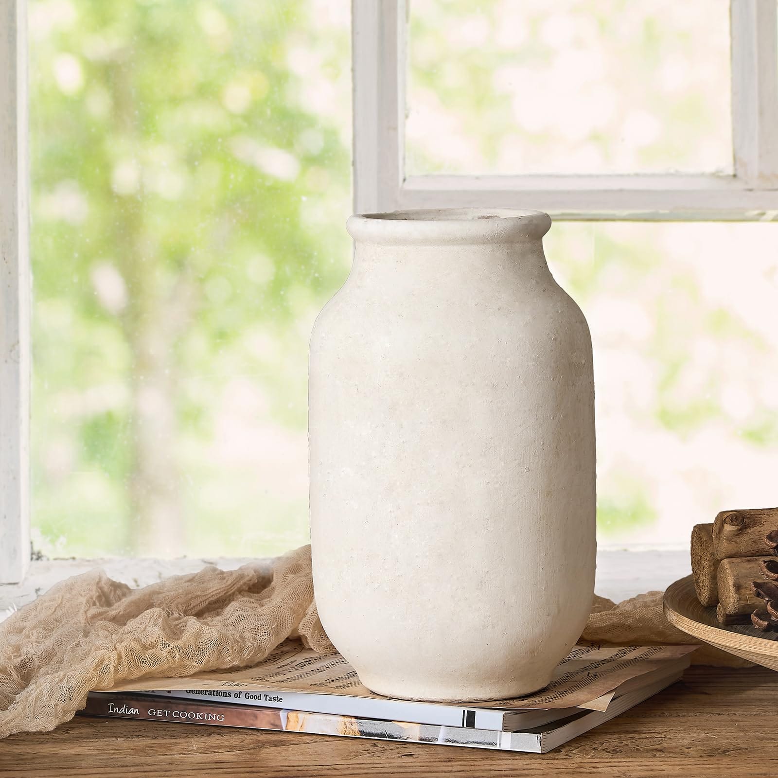 Modern Rustic Ceramic Vase – Perfect for Pampas Grass and Floral Arrangements