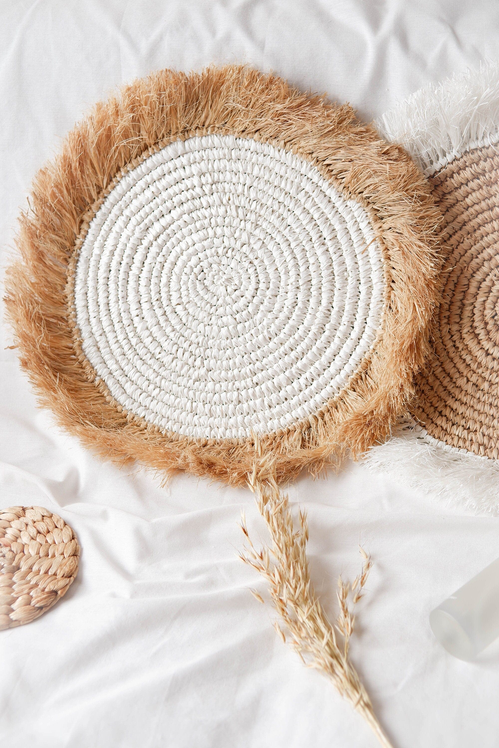 Natural Fringed Raffia Basket Wall Decor - Boho Seagrass Hanging Wall Basket - Coastal Home Bohemian Wall Art