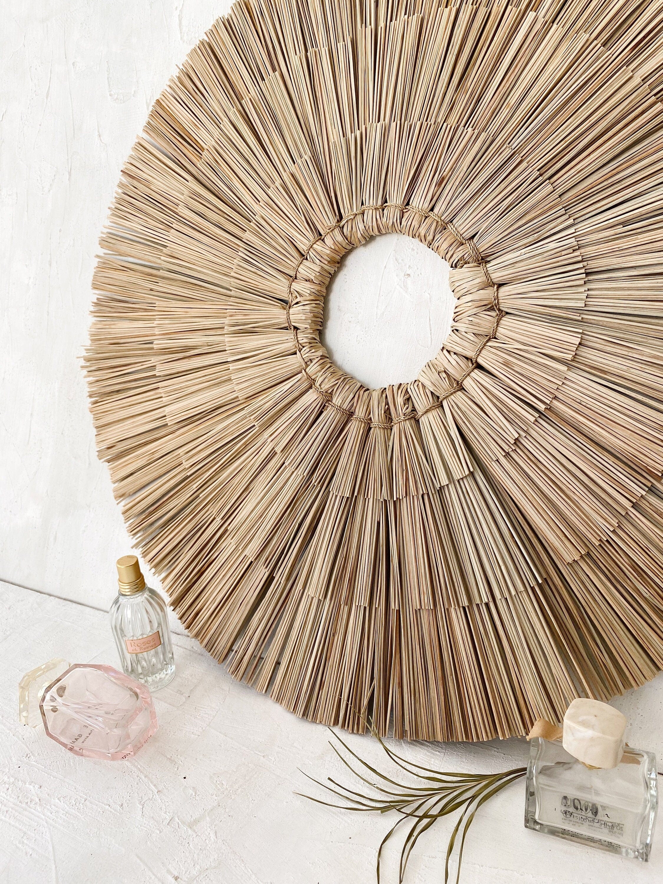 Natural Mendong Weave Wall Hanging – Versatile Boho Decoration - Round Wall Basket Decor, Woven Wall Basket, Tropical Wall Decor,Coastal Decor