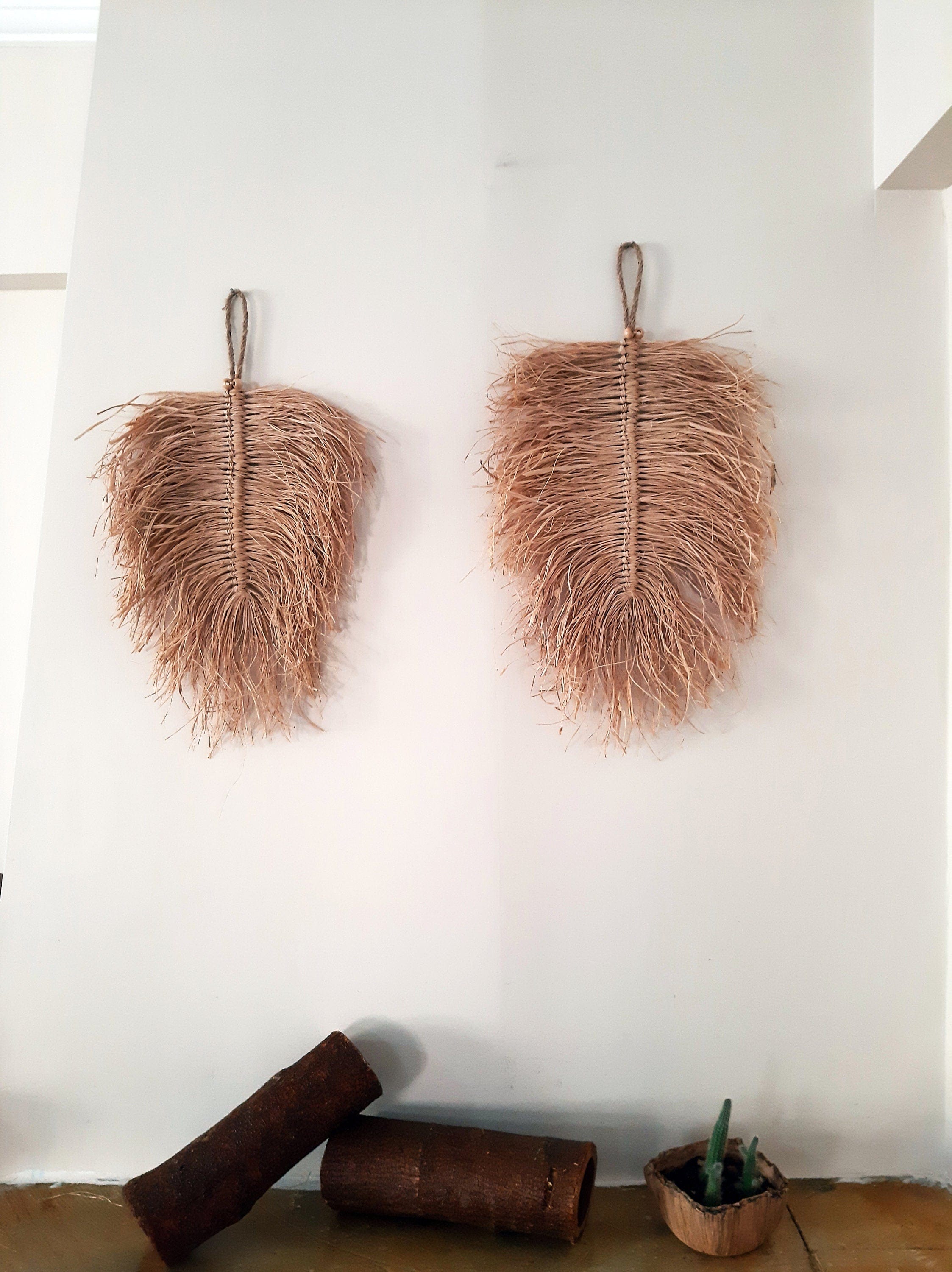 Natural Raffia Leaf Wall Hanging Set - 2 Piece Boho Wall Art - Handmade Bohemian Decor - Perfect for Living Room or Bedroom