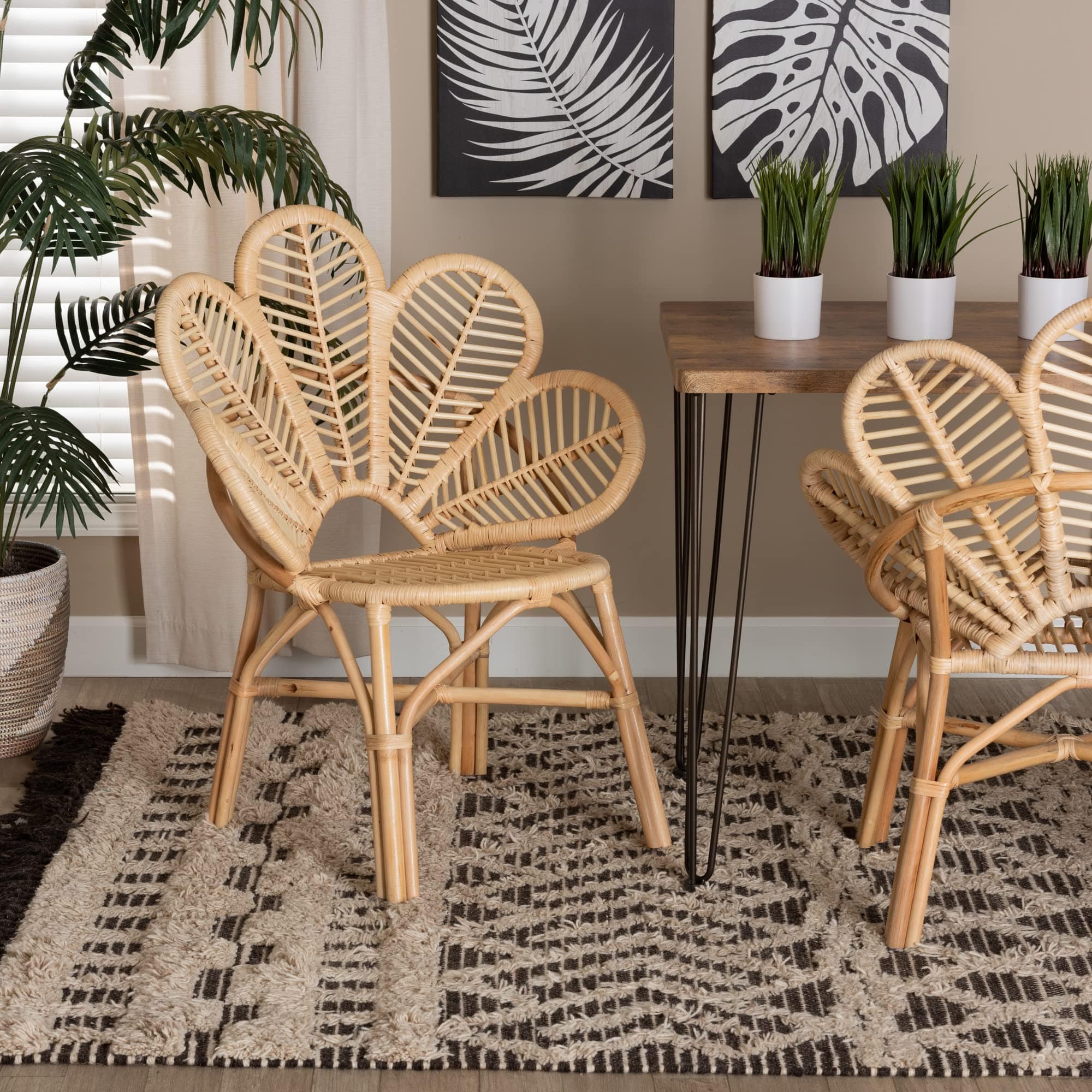 Natural Rattan Accent Chair with Flower-Inspired Backrest and Crisscross Base