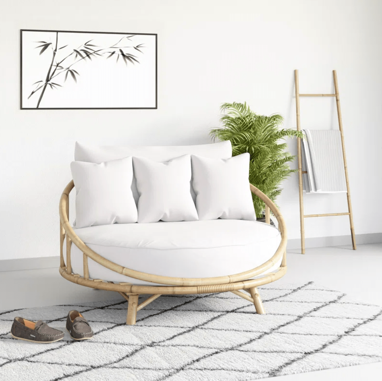 Natural Rattan Round Daybed with Cushion and Pillows - Versatile Outdoor/Indoor Seating for Garden, Poolside, or Living Space