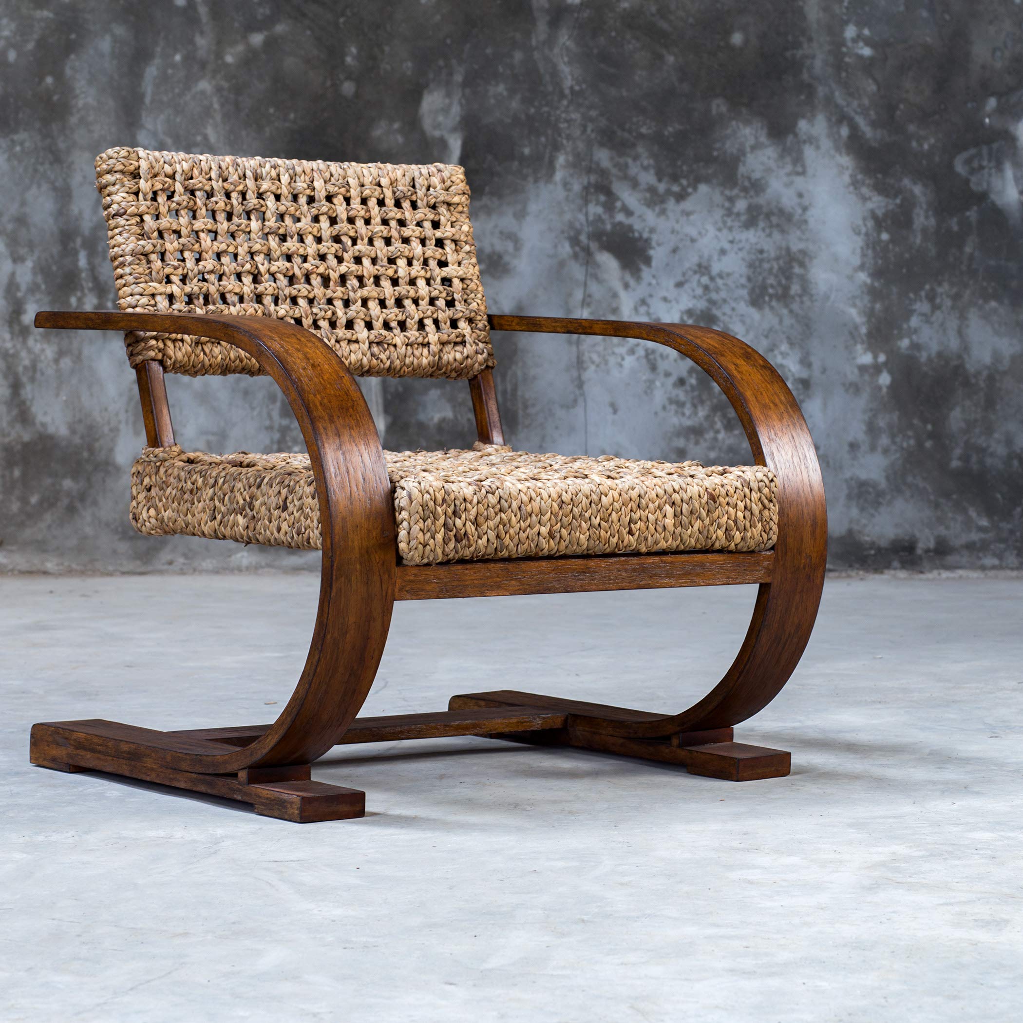 Natural Woven Accent Chair – Modern Bohemian Design with Banana Fiber Seat