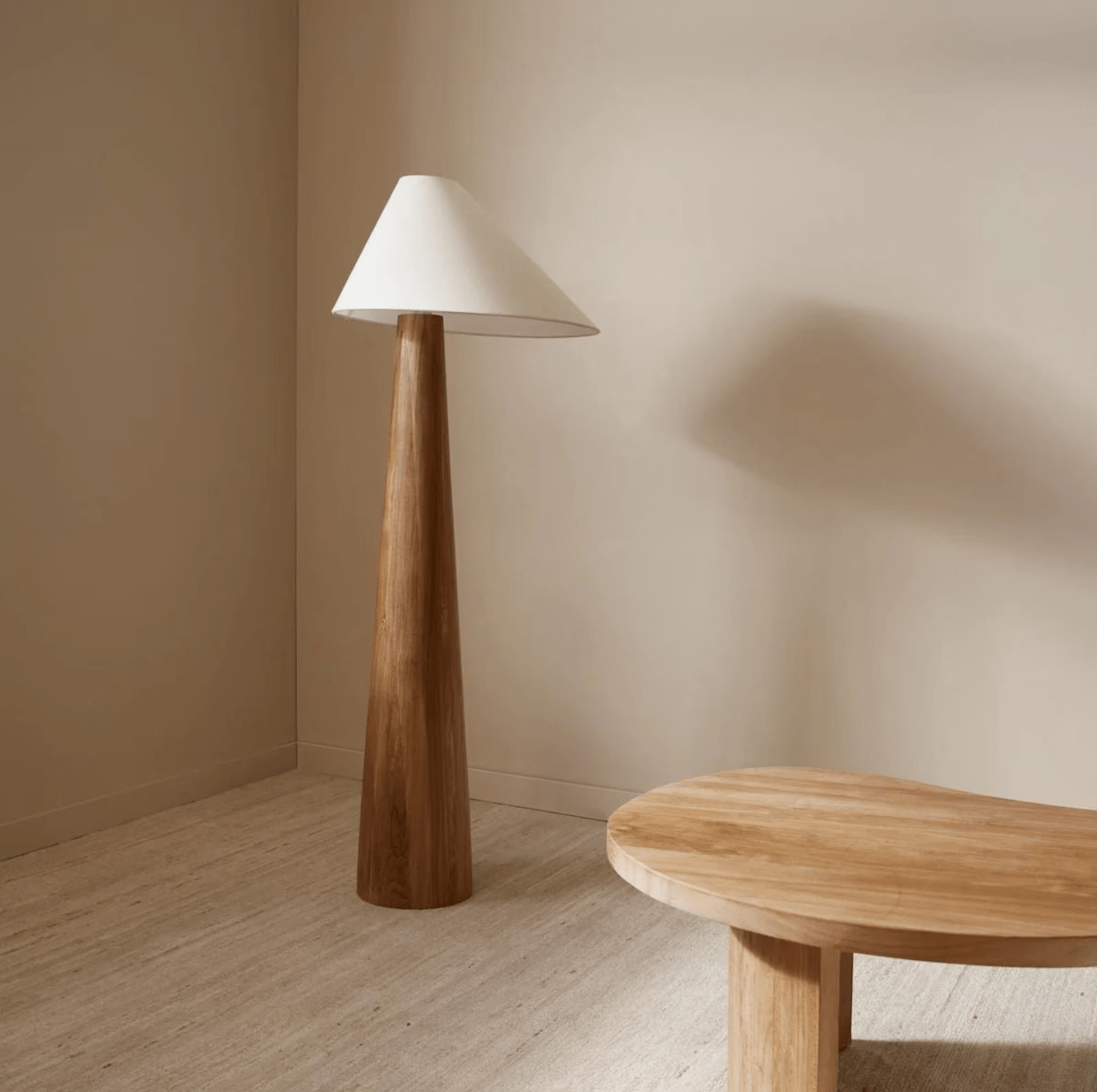 Pre-order Modern Wooden Floor Lamp - Stylish Home Decor - Tall Standing Lamp for Living Room, Bedroom, and Study ( Small-Batch Created)