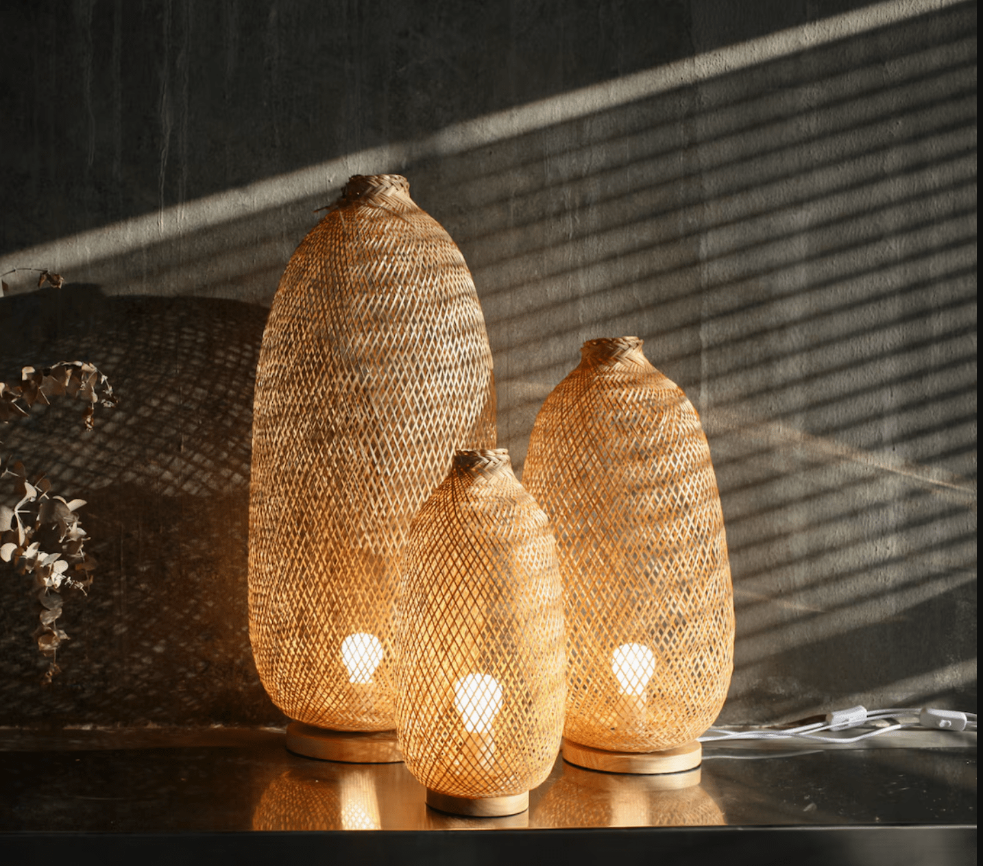 Rustic Freestanding Bamboo Floor Lamp - Handmade Basket Design - Natural Woven Wooden Light for Ambient Home Décor