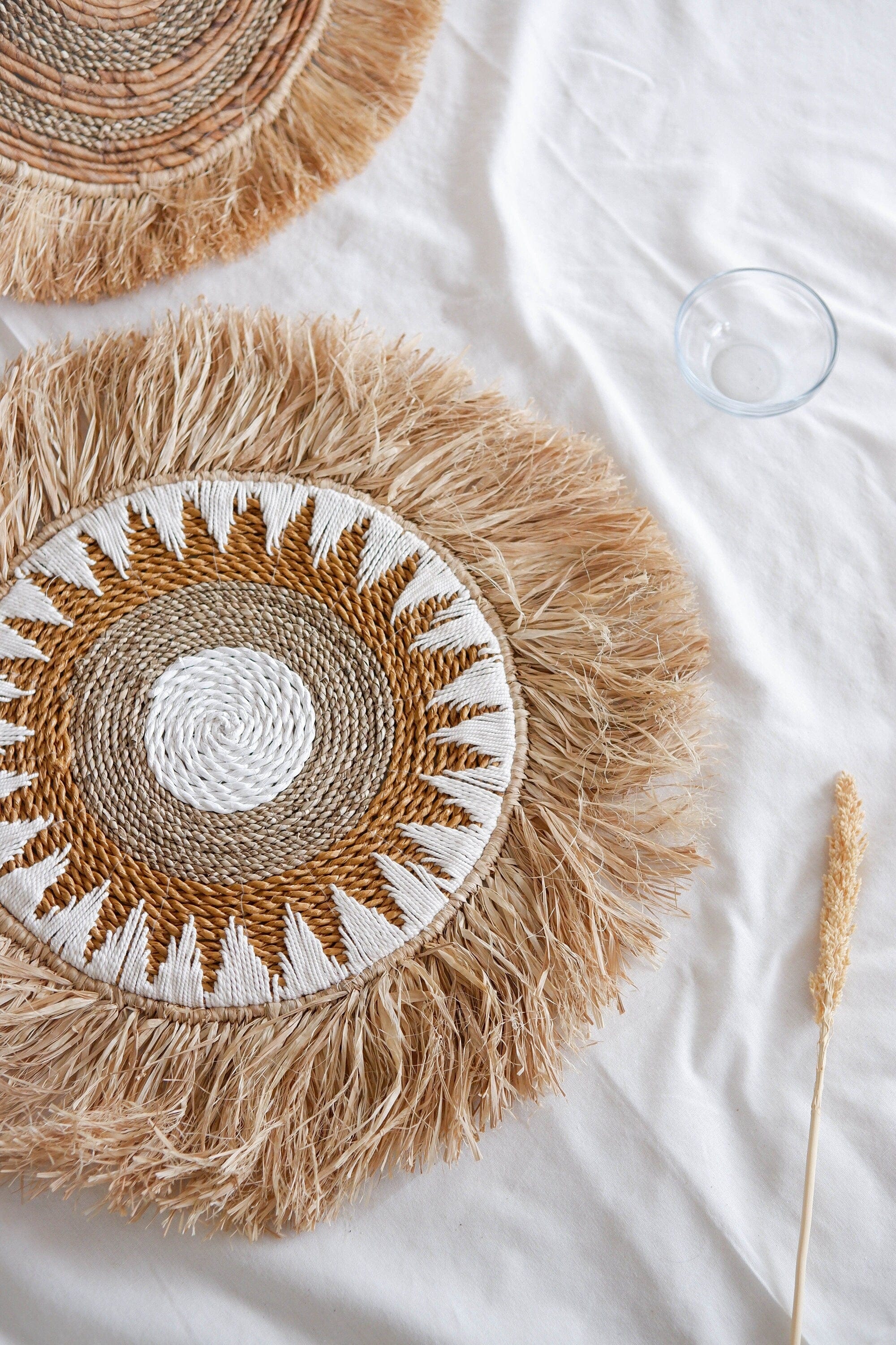 Seagrass Fringe Wall Decor - Woven Raffia Basket Wall Hanging for Natural Boho Vibes