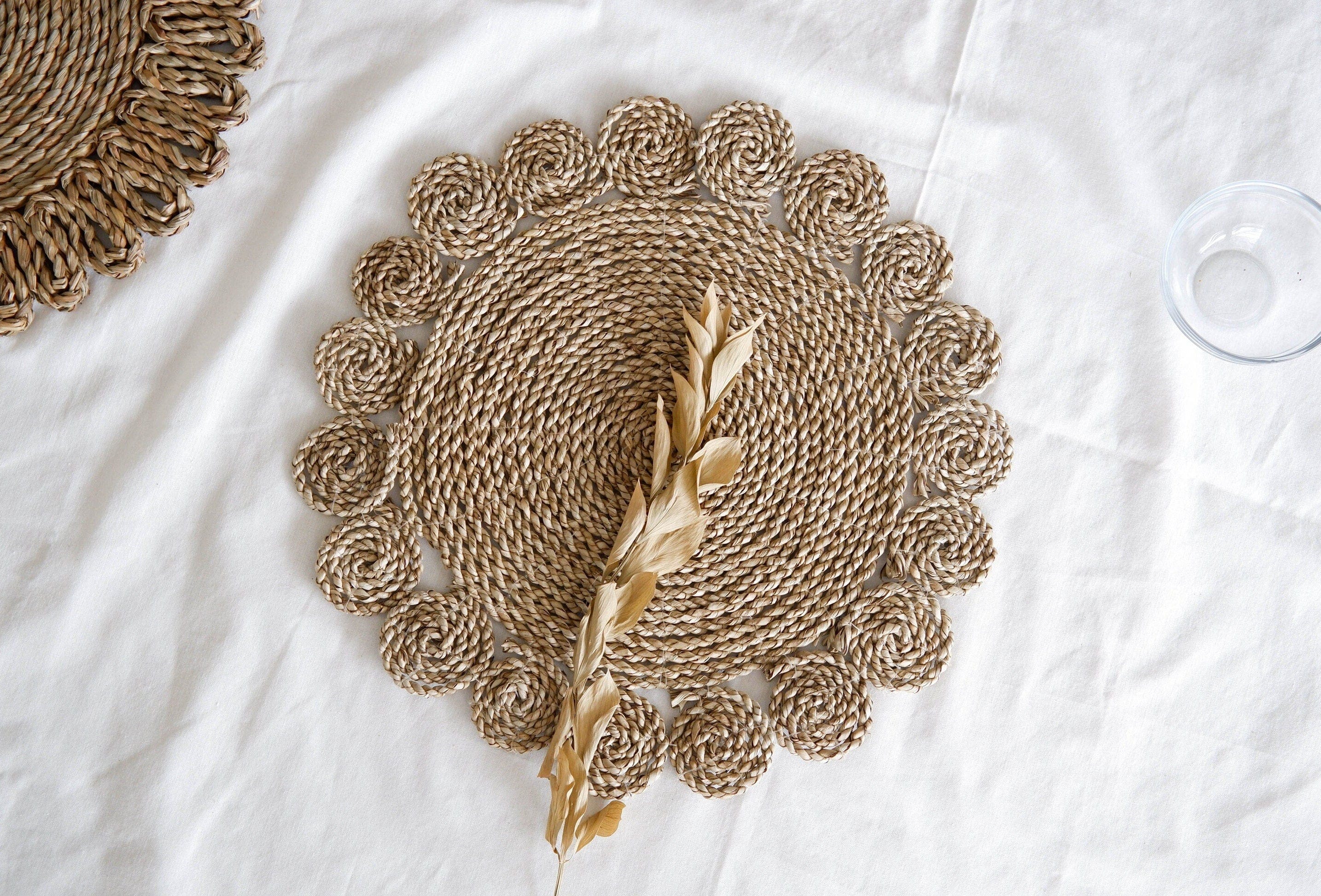 Set of 4 Woven Boho Seagrass Flower Placemat – Rustic Wedding and Table Decor