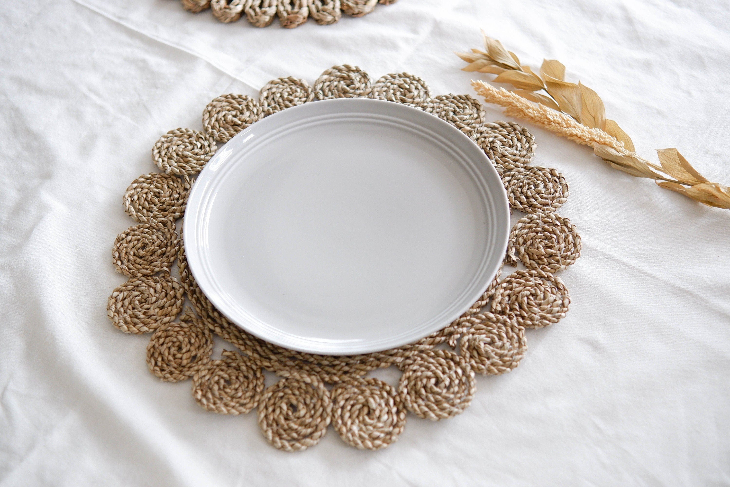 Set of 4 Woven Boho Seagrass Flower Placemat – Rustic Wedding and Table Decor