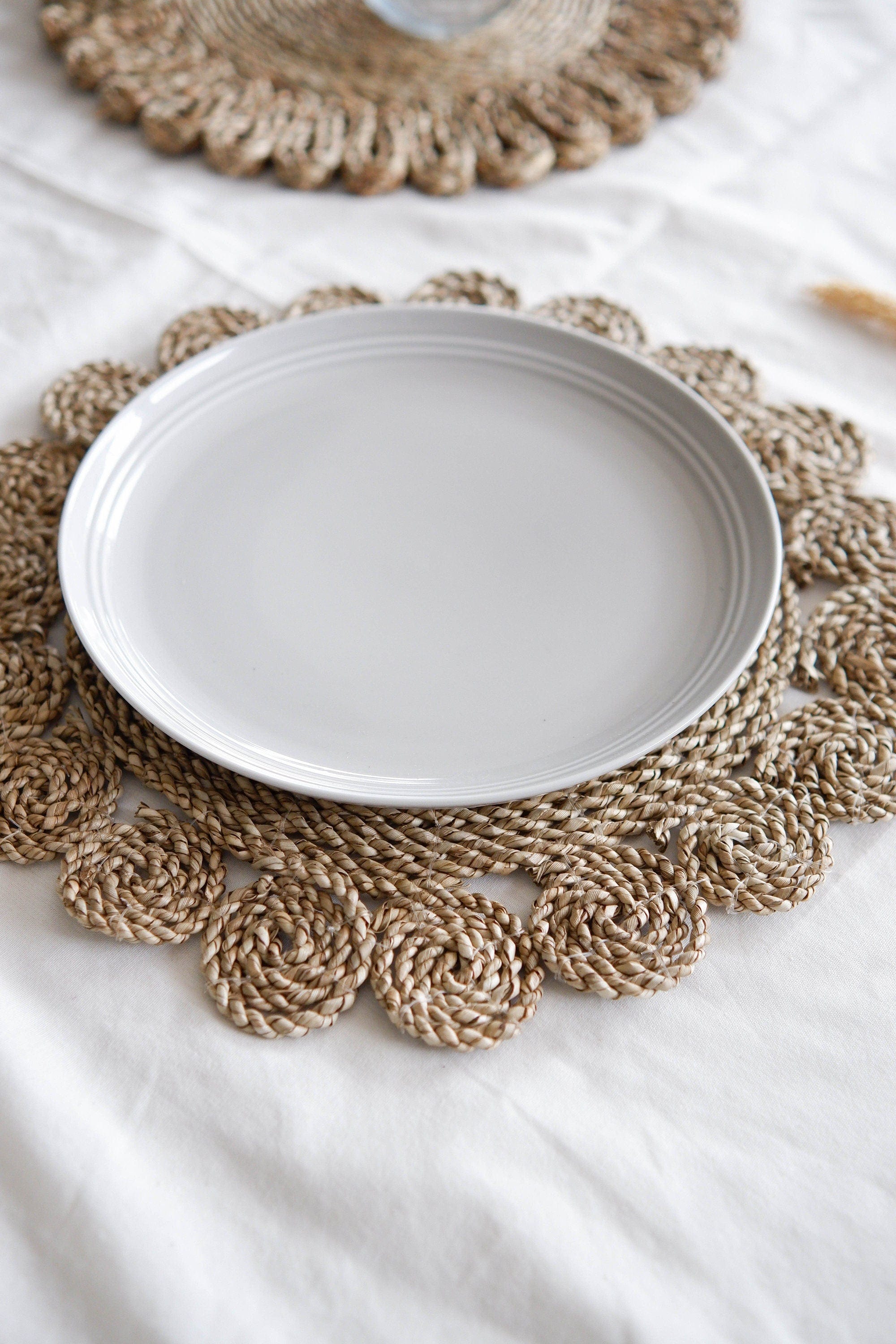 Set of 4 Woven Boho Seagrass Flower Placemat – Rustic Wedding and Table Decor