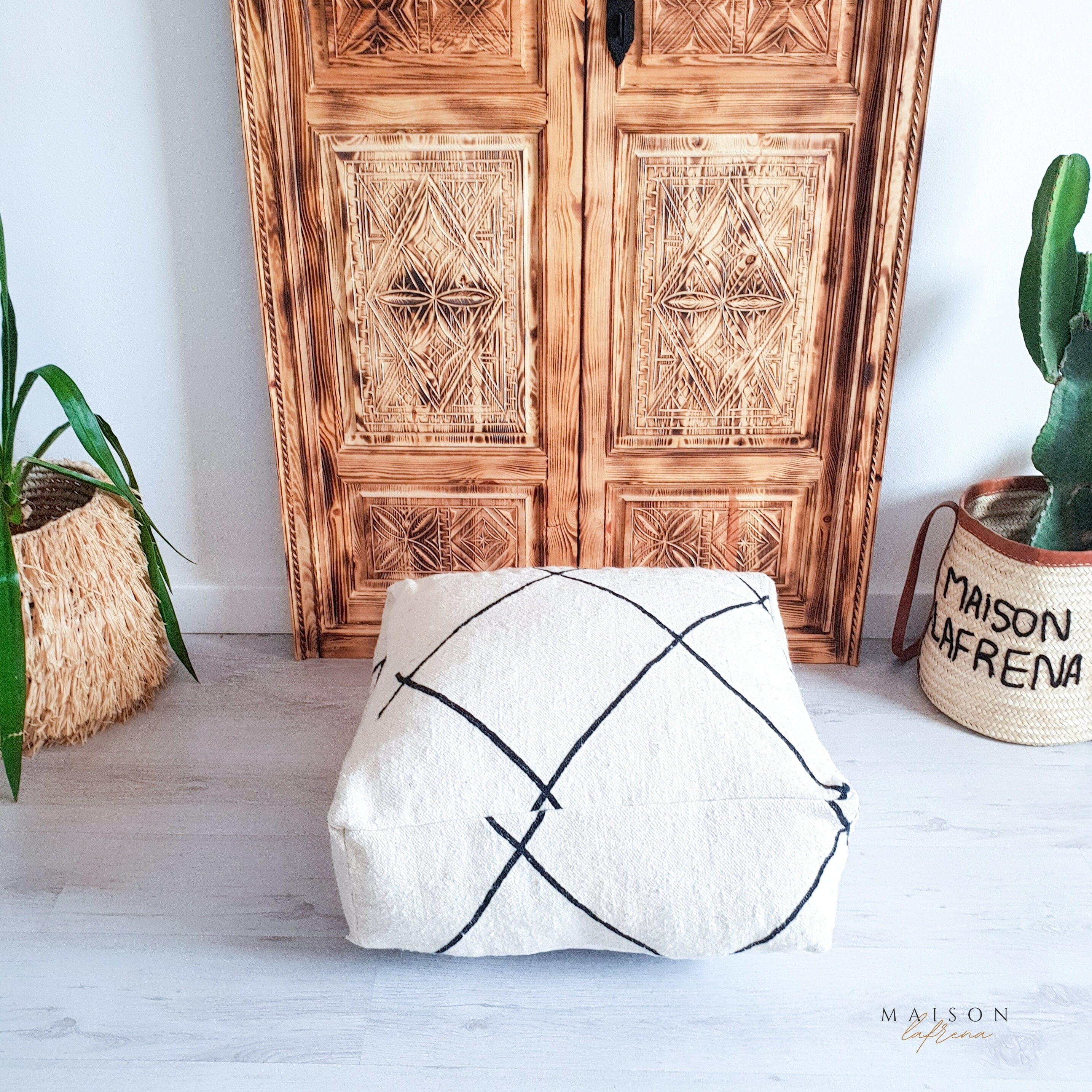 White Moroccan Kilim Pouf – Boho Chic Floor Cushion for Extra Seating