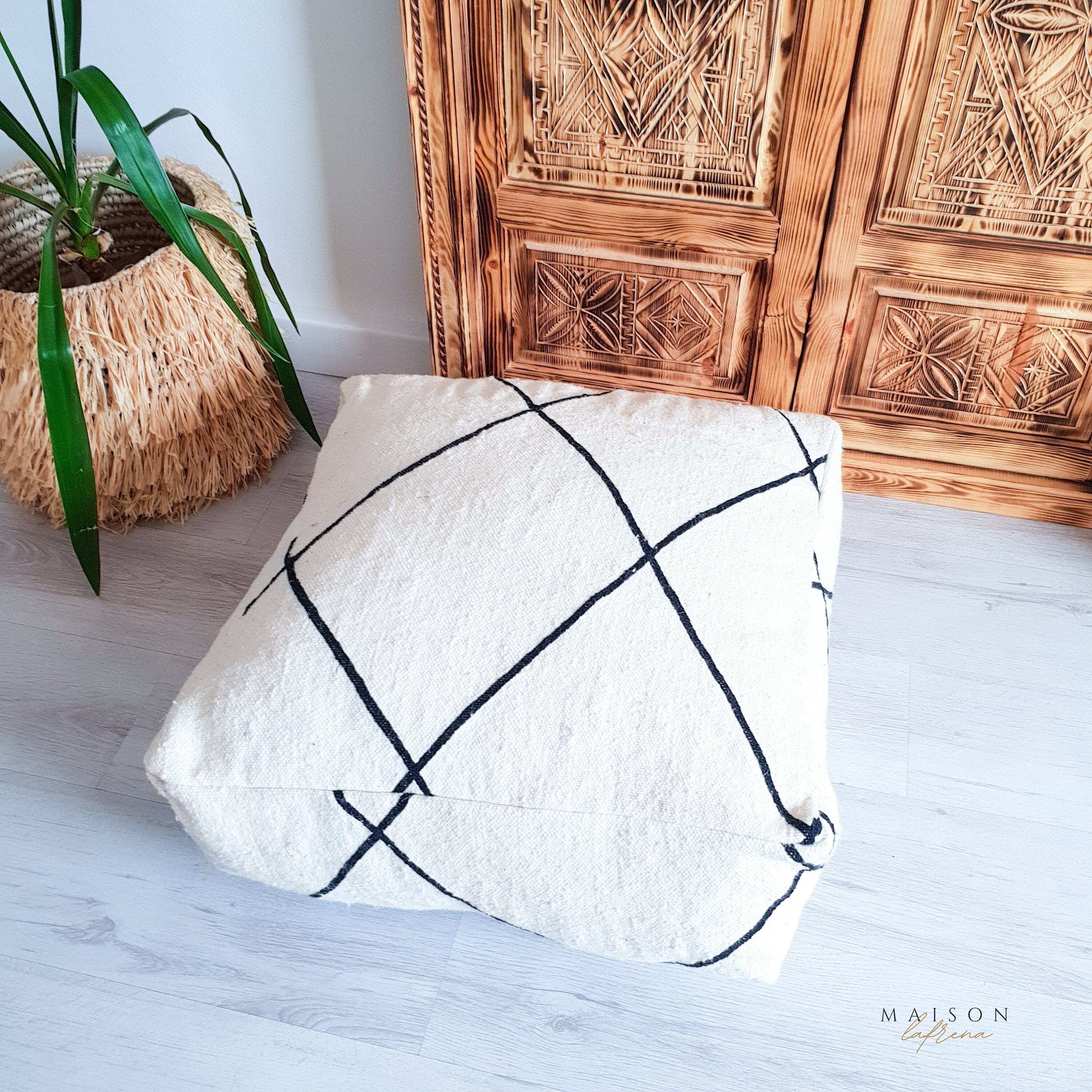 White Moroccan Kilim Pouf – Boho Chic Floor Cushion for Extra Seating