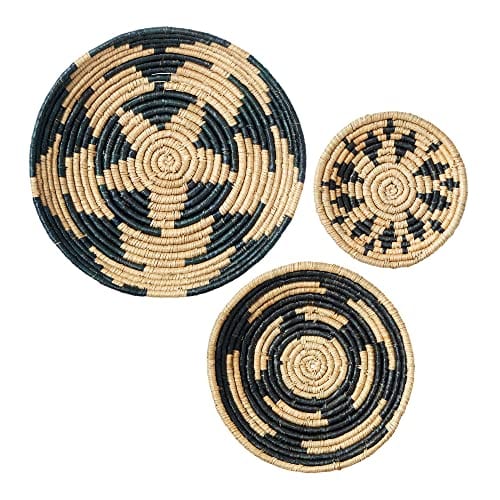 Set of 3 Woven Wall Basket Decor - Hanging Seagrass Flat Baskets, Boho Natural Wall Art for Living Room or Bedroom, Unique and Chic Decor